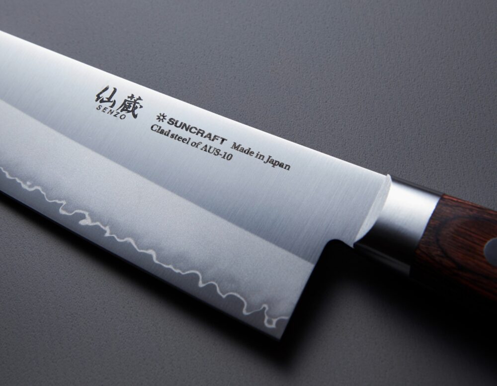 Coltello Santoku Suncruft,  Serie SENZO CLAD, 17 cm - immagine 4