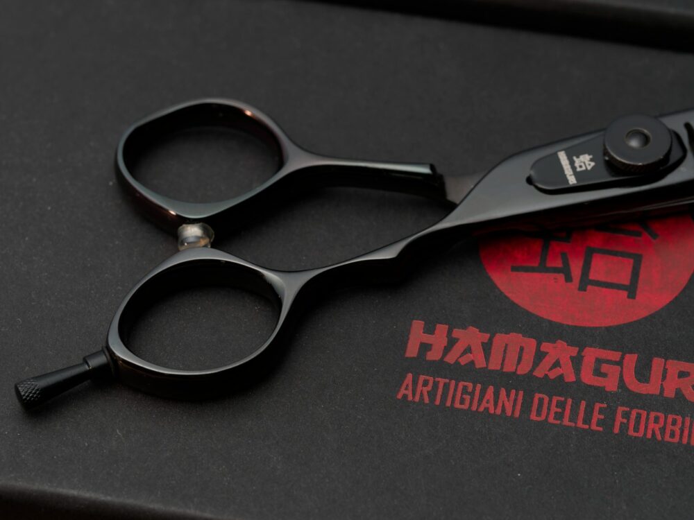 Forbici per Parrucchieri Hamaguri, Modello Kuro S.F., 30 Denti Curvi, 6", Acciaio VG-10 - immagine 2